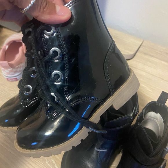 Toddler boots - Picture 2 of 4